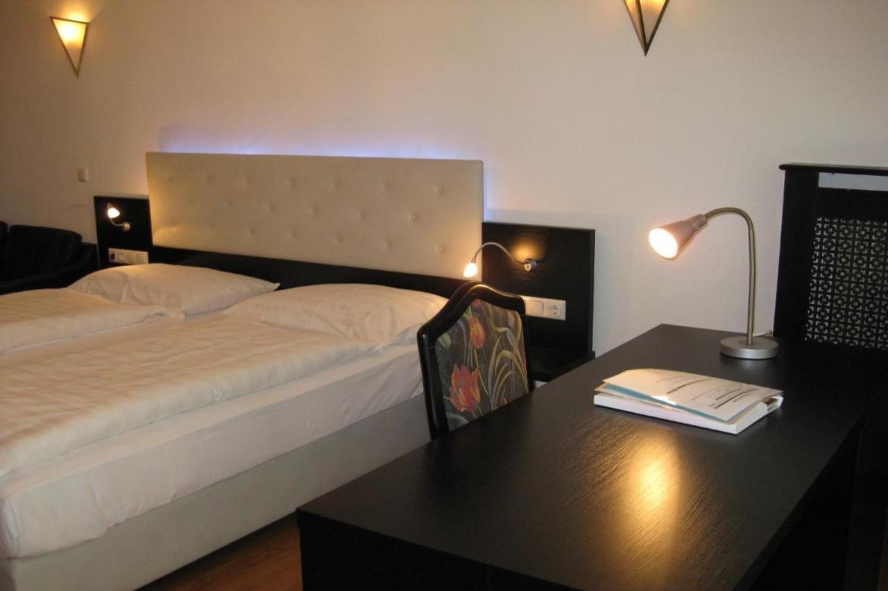 Dom Hotel Linz Exterior foto